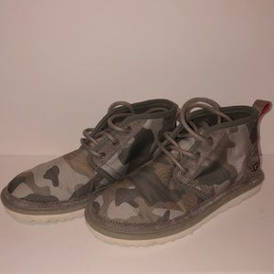 Ankle UGG booties; women’s size 6